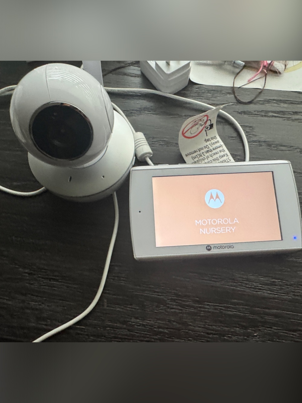 Motorola White Baby Monitor with Camera and Parent Screen